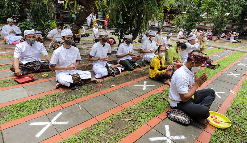 Prosesi Tawur Agung Kesanga di Pura Aditya Jaya Rawamangun - Bagian 2