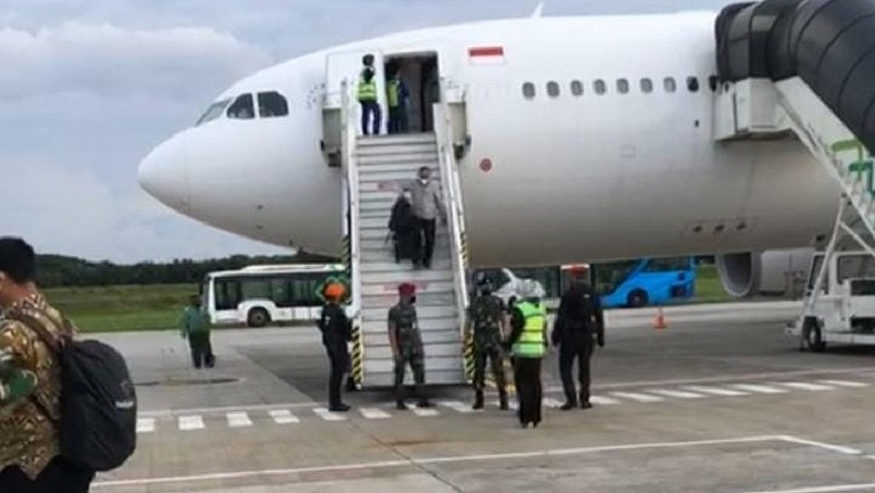 80 WNI yang Dievakuasi dari Ukraina Tiba di Bandara Soekarno Hatta