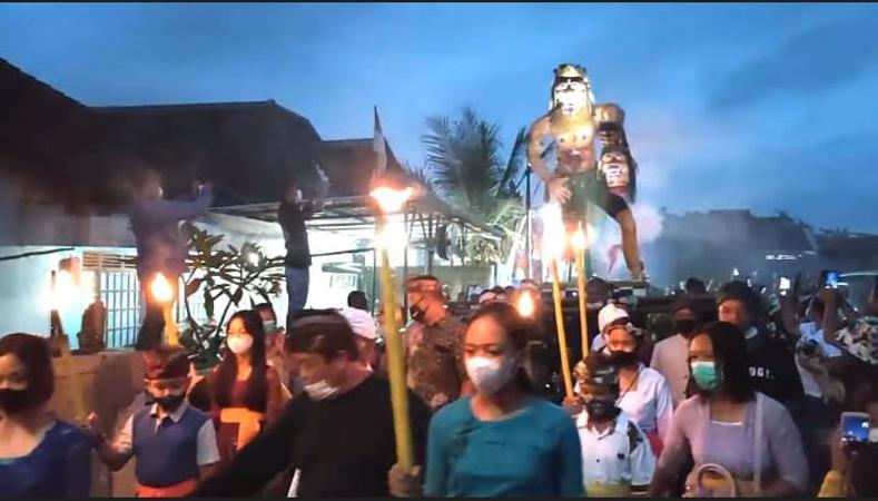  Ratusan Umat Hindu di Boyolali Gelar Kirab Ogoh-ogoh Keliling Kampung 2 Km