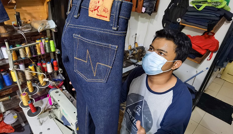 Industri Tekstil Antisipasi Lonjakan Harga Bahan Baku Imbas Konflik Rusia-Ukraina - Bagian 2