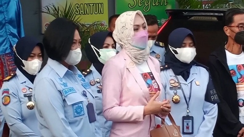 title Begini Respons Angelina Sondakh saat Ditanya soal Balik ke Politik Begini Respons Angelina Sondakh saat Ditanya soal Balik ke Politik