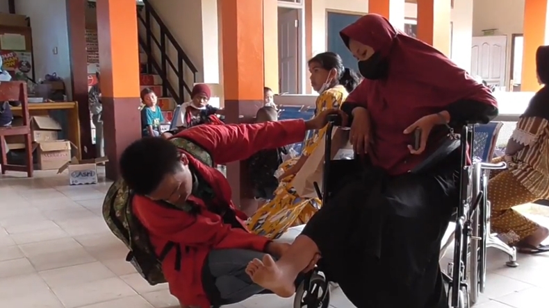 Cerita Ibu Hamil Korban Gempa Pasaman, Rela Patah Kaki Demi Selamatkan 2 Buah Hati