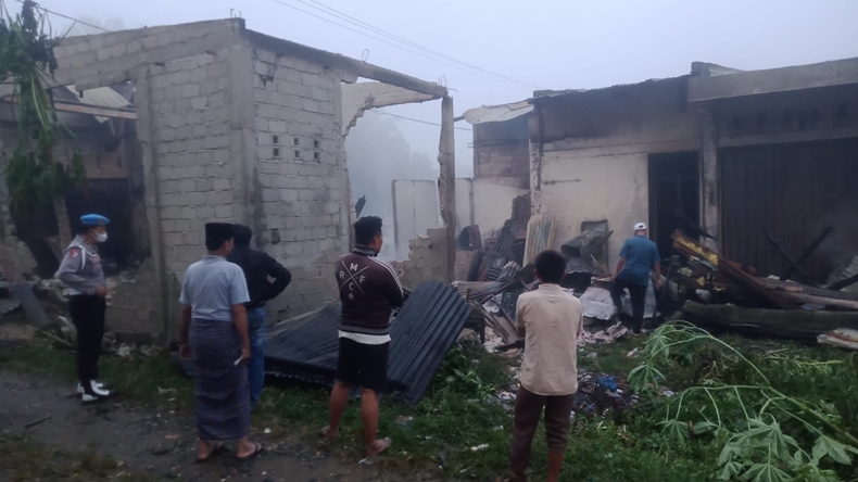 Kebakaran di Dharmasraya, 8 Ruko Pasar Sitiung Ludes Dilalap Api