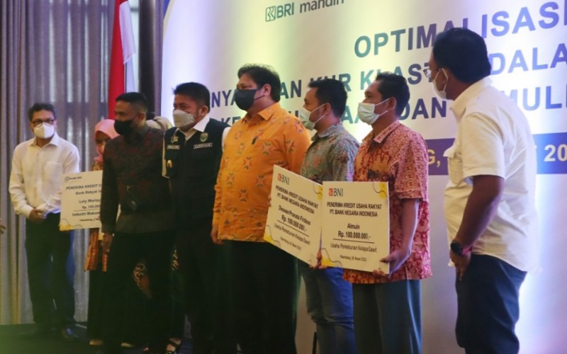 Menko Airlangga Janjikan Penambahan Kuota KUR, Ini Syaratnya