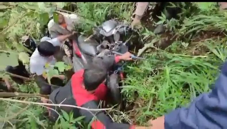  Kecelakaan di Tikungan Jalur Cemoro Kandang, Sepasang Kekasih Ini Terjun ke Jurang
