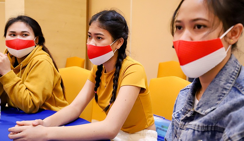 26 Pekerja Migran Indonesia yang Dievakuasi dari Ukraina Pulang ke Kampung Halaman - Bagian 2