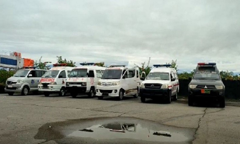 Penampakan 8 Ambulans Berjejer di Bandara Moses Angkut Jenazah Korban Kebrutalan KKB