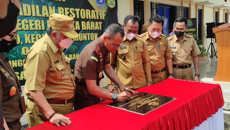 Kajati Resmikan Kampung Restorative Justice Pertama di Babel