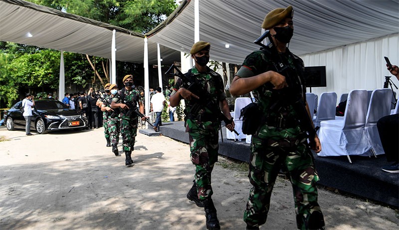 Jenazah Arifin Panigoro Dimakamkan di Pemakaman Keluarga - Bagian 2