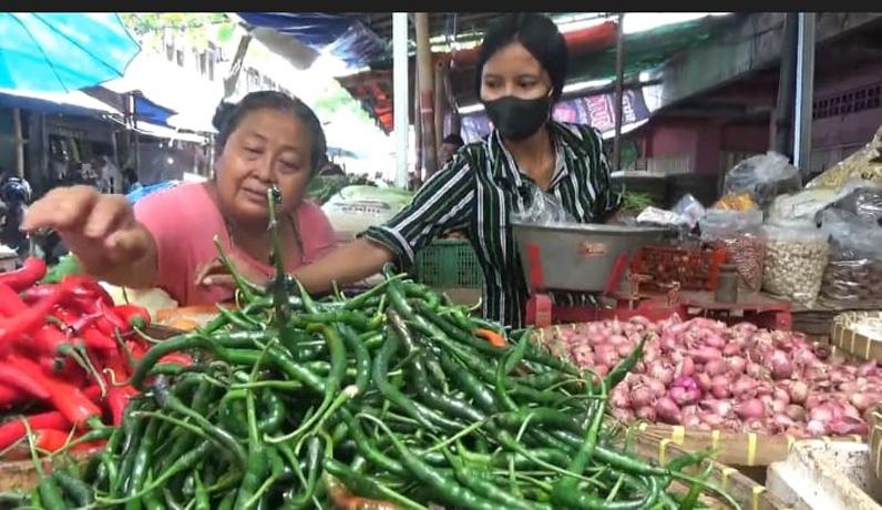 title Harga Cabai Naik hingga 150 Persen, Aktivitas di Pasar Semarang Lesu Harga Cabai Naik hingga 150 Persen, Aktivitas di Pasar Semarang Lesu