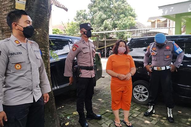  Nekat, Wanita Pengusaha Batik Tulis Ini Gadaikan 5 Mobil Rental Sekaligus