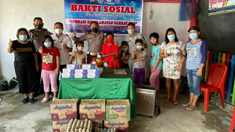 title Satlantas Polres Minsel dan Samsat Bakti Sosial di Panti Asuhan Amurang Satlantas Polres Minsel dan Samsat Bakti Sosial di Panti Asuhan Amurang