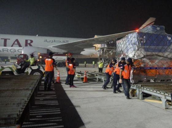 title Logistik MotoGP 2022 Mandalika Mulai Tiba di Bandara Lombok Tengah, Polisi Kawal Ketat Logistik MotoGP 2022 Mandalika Mulai Tiba di Bandara Lombok Tengah, Polisi Kawal Ketat
