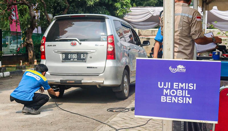 Gubernur Anies Baswedan Cek Uji Emisi Gratis di GOR Pulogadung - Bagian 3