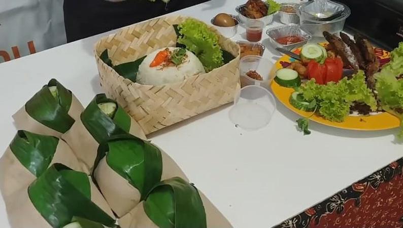 Nikmatnya Nasi Jeruk Blangkon, Kuliner yang Bikin Penasaran Warga Semarang