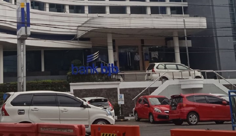 title Hindari Dilusi, Pemkab Garut Tambah Kepemilikan Saham Bank BJB Hindari Dilusi, Pemkab Garut Tambah Kepemilikan Saham Bank BJB
