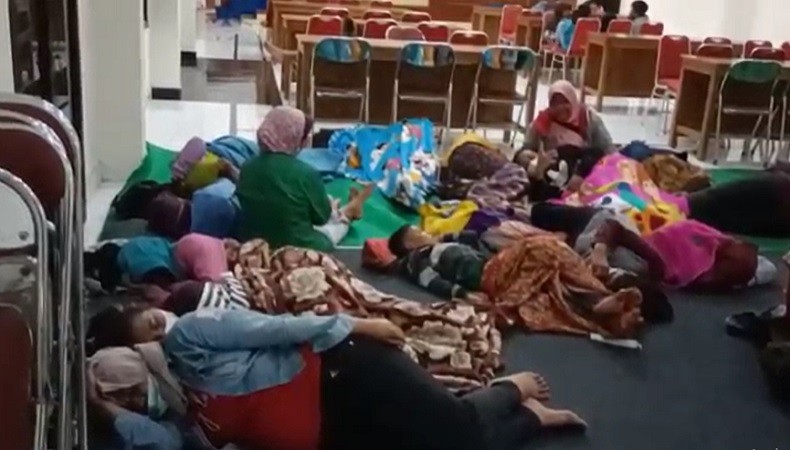 Ratusan Warga di Cangkringan Sleman Mengungsi akibat Erupsi Gunung Merapi