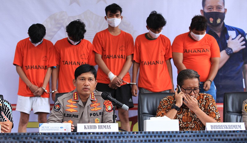 Pelaku Pengeroyokan di Depok dan Begal Ibu Hamil di Bekasi Ditangkap - Bagian 1
