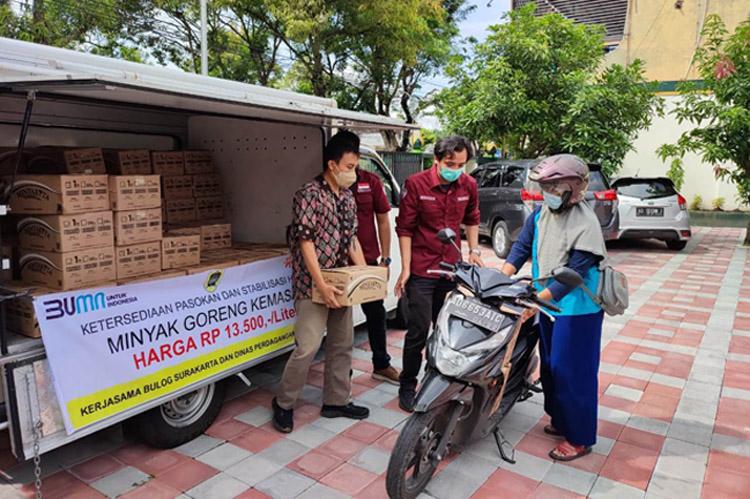 Operasi Pasar Minyak Goreng, Pemkab Klaten Salurkan 13.600 Liter 