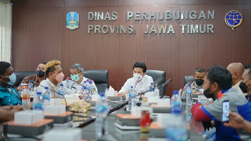 Pemprov Jatim-Sopir Truk Sepakati 4 Poin Penting Terkait Aturan ODOL, Ini Isinya