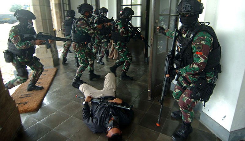 Ketika Prajurit TNI AD Terlibat Perang Kota - Bagian 3