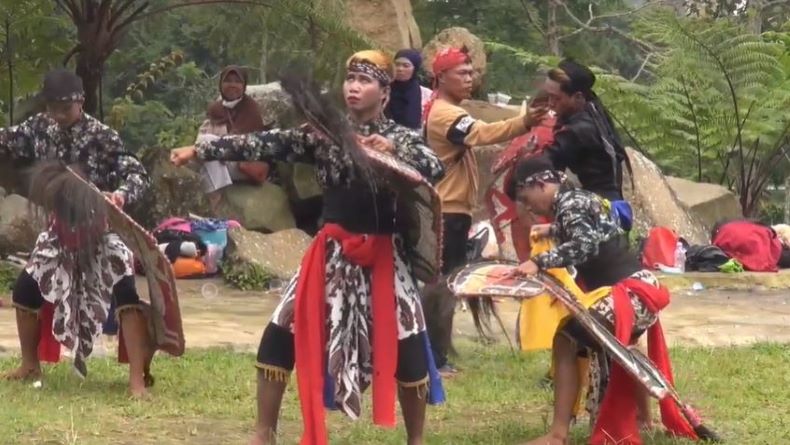 Eksistensi Kesenian Janturan di Tegal, Atraksi Budaya Bernuansa Magis  