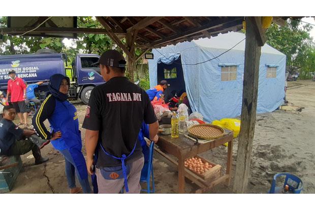  Posko Korban Angin Puting Beliung di Gunungkidul Kesulitan Minyak Goreng