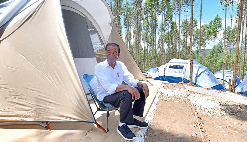 Momen Jokowi Siap-Siap Berkemah di Tengah Hutan Titik Nol IKN Nusantara - Bagian 3