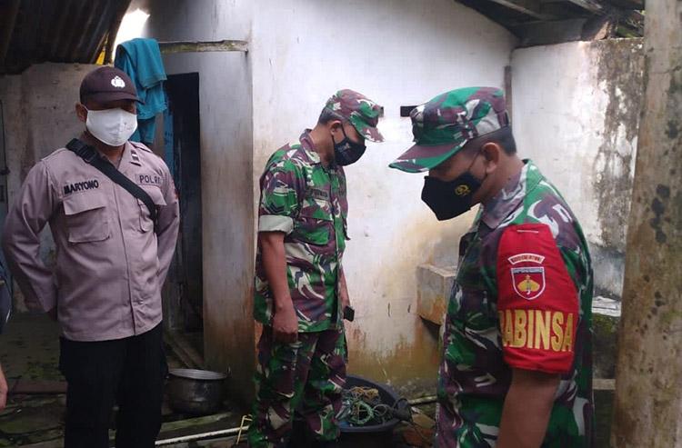 title Warga Sruweng Kebumen Ditemukan Tewas Membusuk di Dalam Sumur Warga Sruweng Kebumen Ditemukan Tewas Membusuk di Dalam Sumur