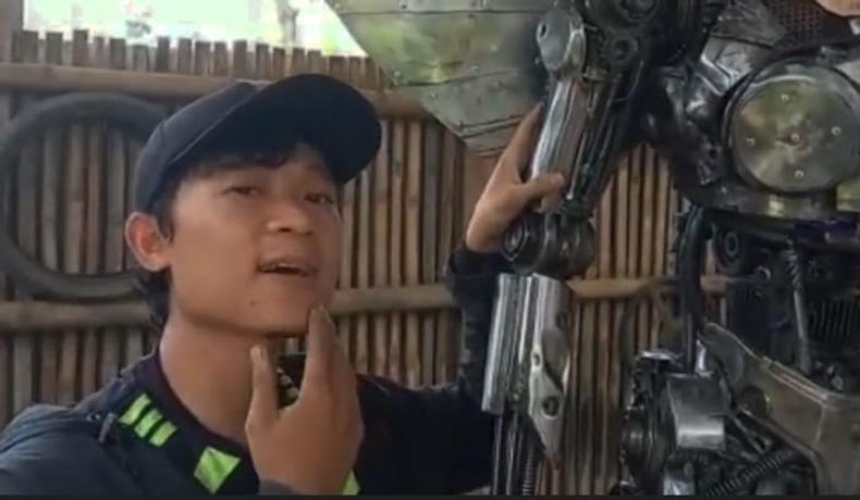  Kreatif, Warga Tegal Sulap Barang Rongsok Onderdil Jadi Robot Bernilai Puluhan Juta Rupiah