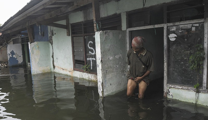 Kawasan Duren Sawit Jaktim Seminggu Kebanjiran akibat Saluran Air Tersumbat - Bagian 2