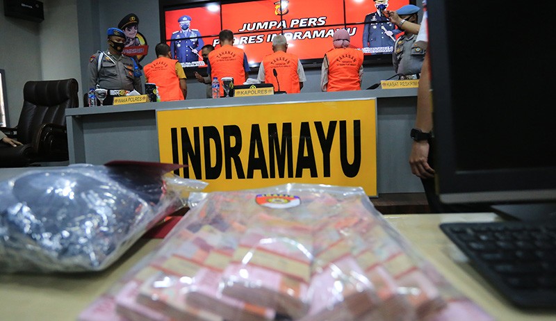 Mantan Pejabat Korupsi Dana Penanganan Covid-19 Indramayu Rp4,6 Miliar - Bagian 2