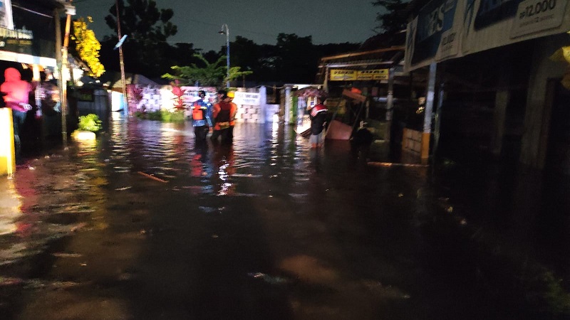 Banjir Terjang Kabupaten Malang, Jalan Desa Putus 128 Warga Diungsikan