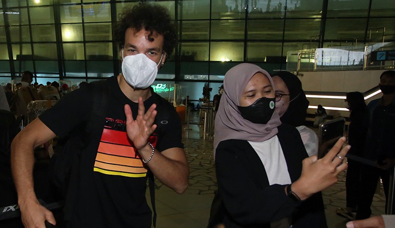 Tiba di Indonesia, Rombongan Pembalap MotoGP Disambut Antusias Penggemar - Bagian 4