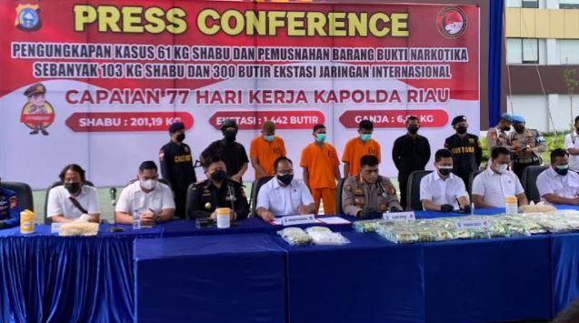 Oknum Polisi di Riau Edarkan 5 Kg Sabu, Kapolda M Iqbal: Saya Akan Pecat