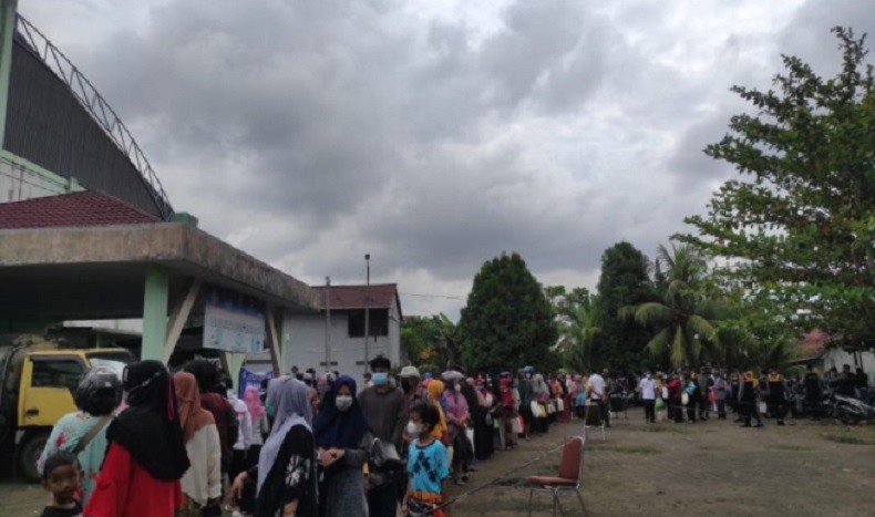 Pemkot Pontianak Gelar Operasi Pasar Minyak Goreng, Bagikan 1.200 Kupon ke Masyarakat