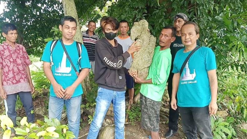 title Wayang dan Gong dari Batu Ditemukan di Sragen, Diduga dari Zaman Mataram Kuno Wayang dan Gong dari Batu Ditemukan di Sragen, Diduga dari Zaman Mataram Kuno