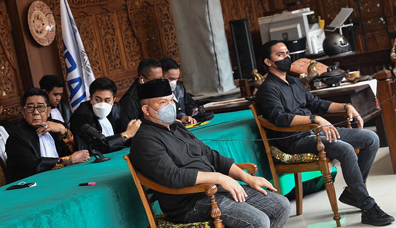 2 Polisi Penembak Anggota Laskar FPI Divonis Bebas - Bagian 1