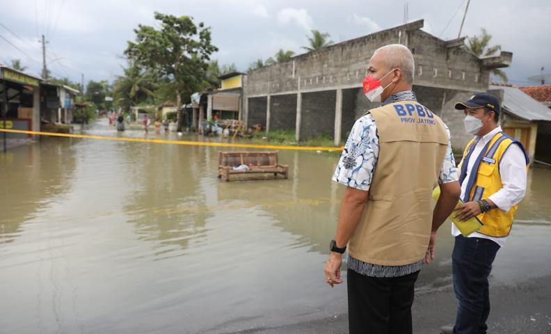 Siaga Bencana, Ganjar Perintahkan Semua Anggota BPBD Patroli dan Kurangi Tidur