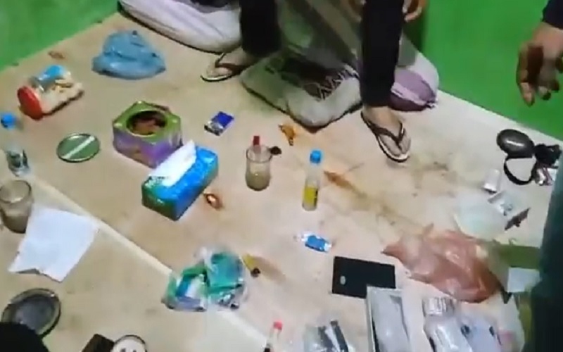 Pesta Narkoba Para Pengedar Sabu di Madina Digerebek, Pelaku Pasrah Tak Berkutik