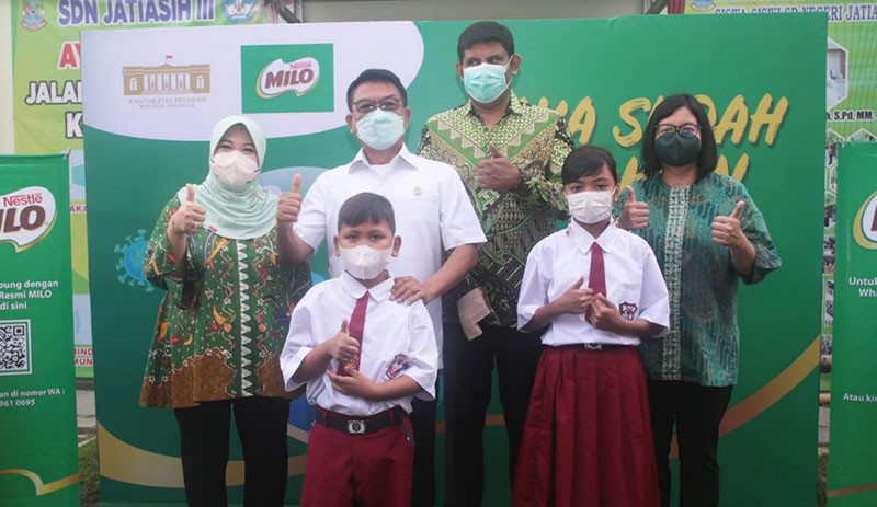 Kolaborasi Kantor Staf Presiden-Nestle MILO bagikan 4 Juta MILO UHT - Bagian 3