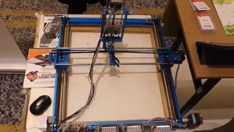 Hebat, Dosen UGM Ini Kembangkan Mesin Batik Tulis