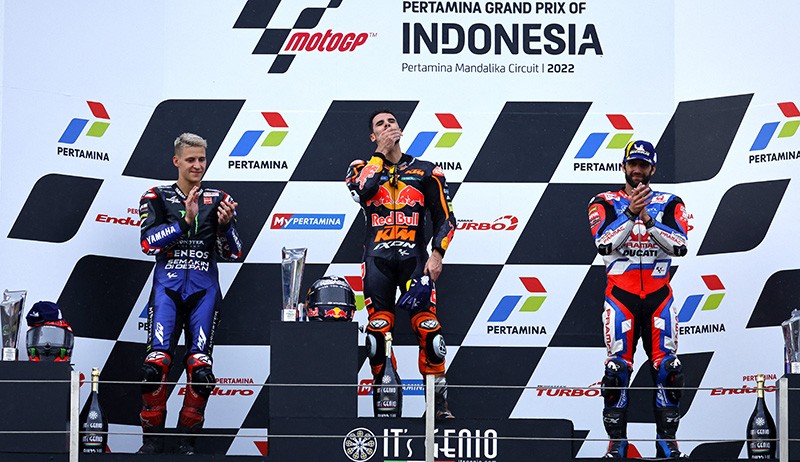 Ekspresi Kemenangan Miguel Oliveira Juara MotoGP Mandalika 2022 - Bagian 3