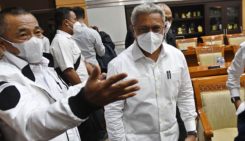 Berbaju Putih, Kepala Densus 88 Bahas Penanganan Kasus Terorisme di Indonesia - Bagian 3