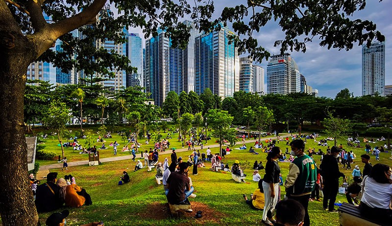 Libur Akhir Pekan Menikmati Senja Ibu Kota - Bagian 2