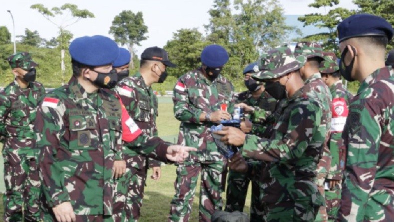 title Pesawat CN-235 Dilibatkan Dalam Latihan Tempur Survival Digdaya Yudha Koopsud III Pesawat CN-235 Dilibatkan Dalam Latihan Tempur Survival Digdaya Yudha Koopsud III