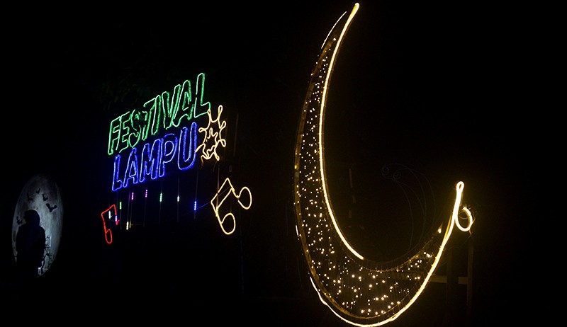 Festival Lampu Menghibur Warga Kabupaten Gowa - Bagian 3