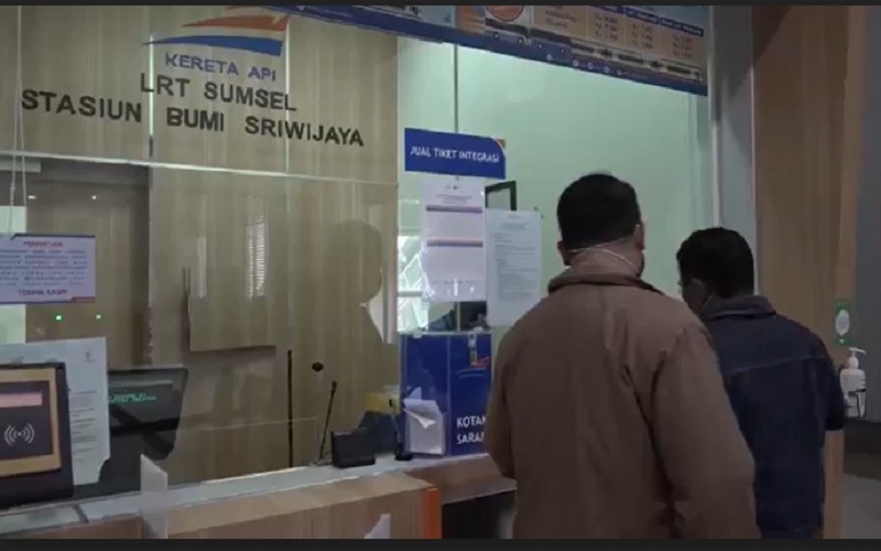 title Stiker Jaga Jarak Dilepas, Penumpang LRT Palembang Berangsur Naik Stiker Jaga Jarak Dilepas, Penumpang LRT Palembang Berangsur Naik