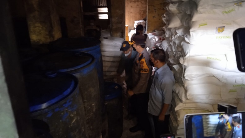 Sidak 2 Pasar di Malangbong Garut, Kapolres Temukan Fakta Minyak Curah Langka