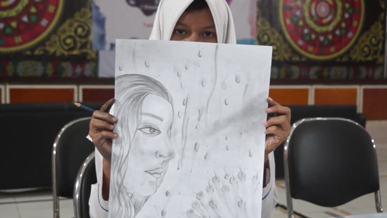 Siswi SMK di Banda Aceh Jual Lukisan untuk Bayar Sekolah